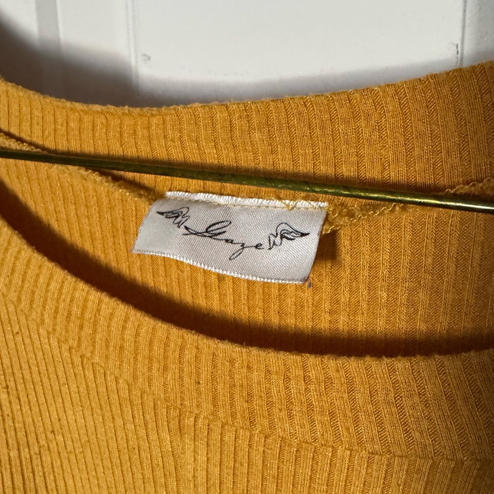 Yellow Ribbed Twist Front Top - Picture 2 of 3